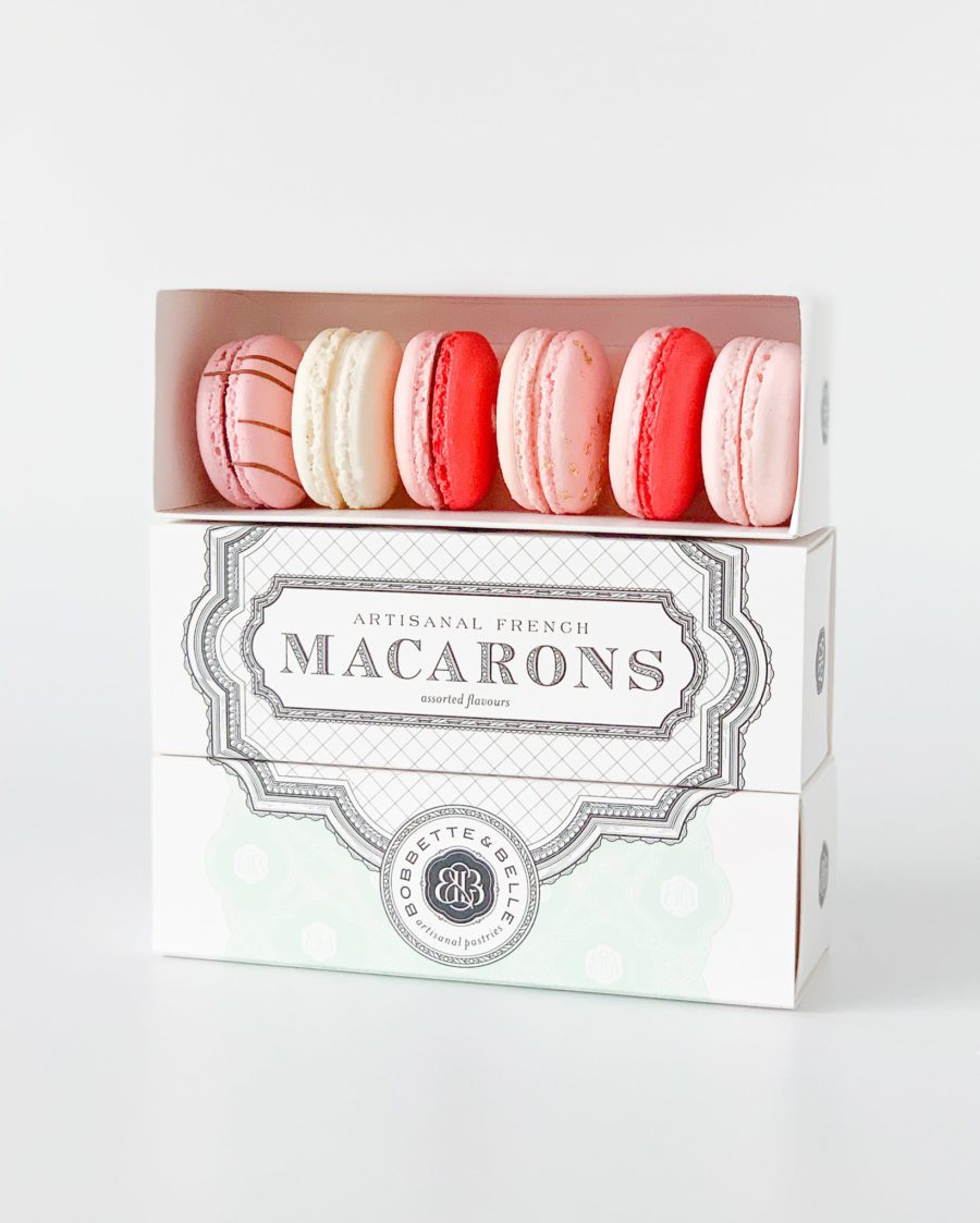 Valentine macarons